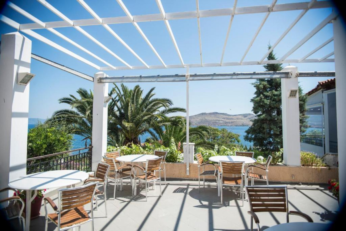 Clara Resort