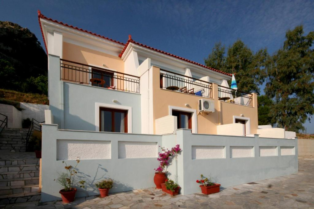 Clara Resort