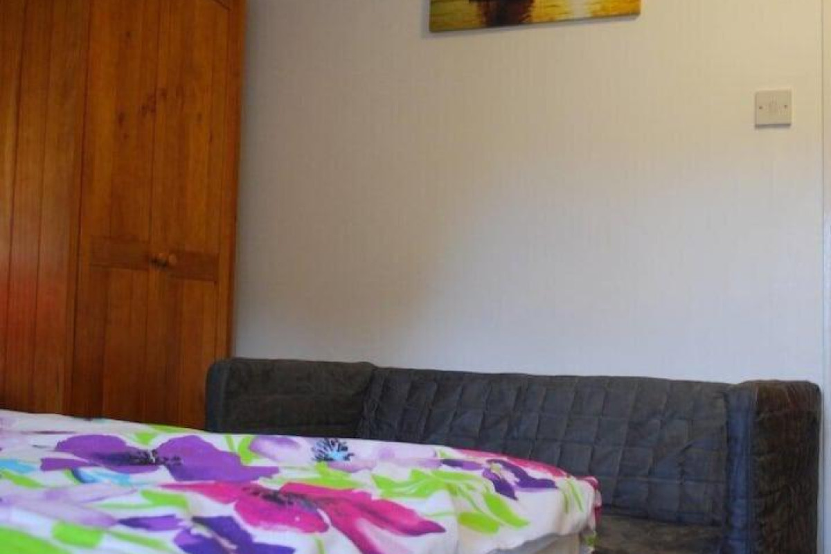 Clift Guest House