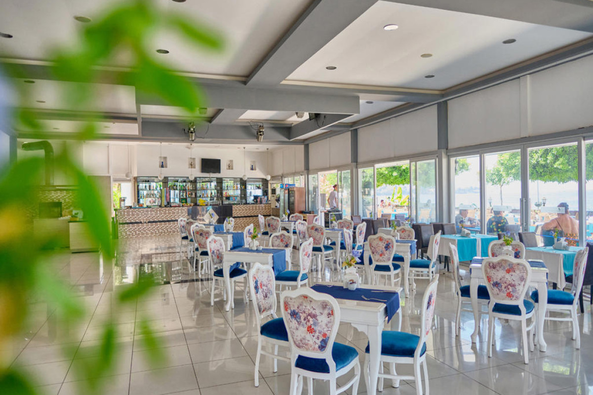 Clover Magic Nova Beach Hotel