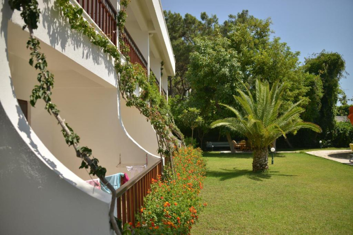 CLUB BORAN MARE BEACH