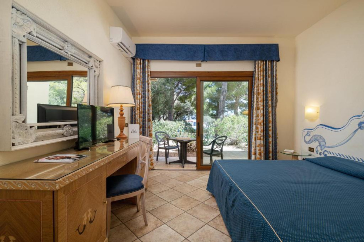 Club Esse Palmasera Il Borgo