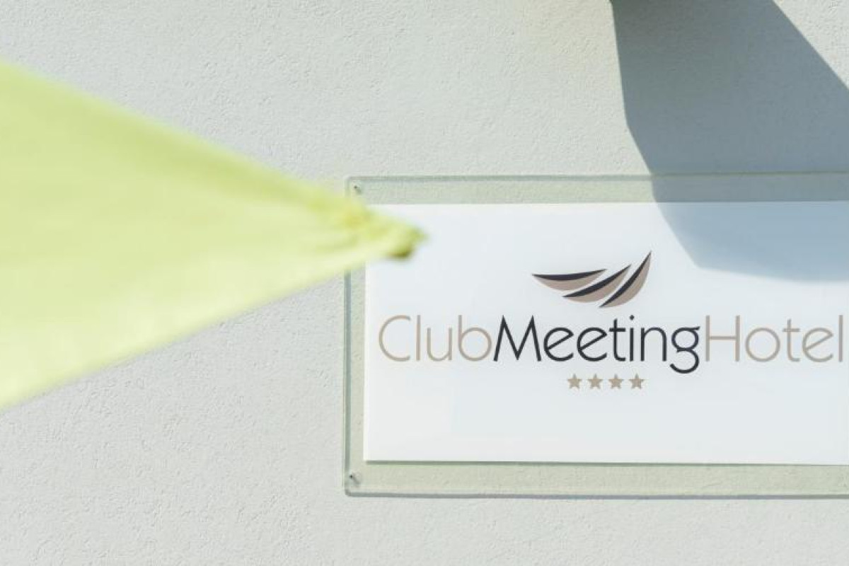 Club Meeting Hotel