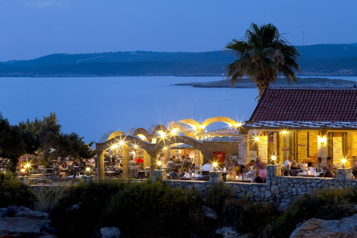 CLUB RESORT ATLANTIS