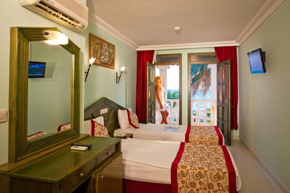 Club Tarhan Beach Hotel Didim
