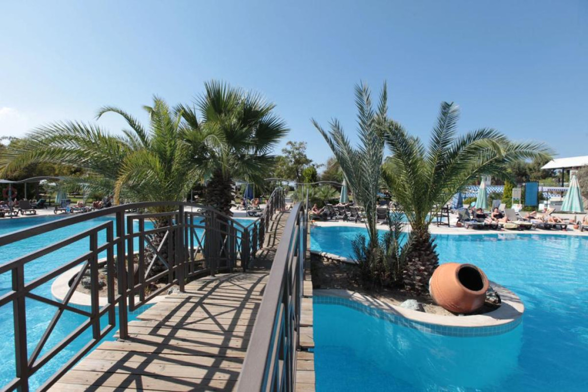 Club Yali Hotel & Resort