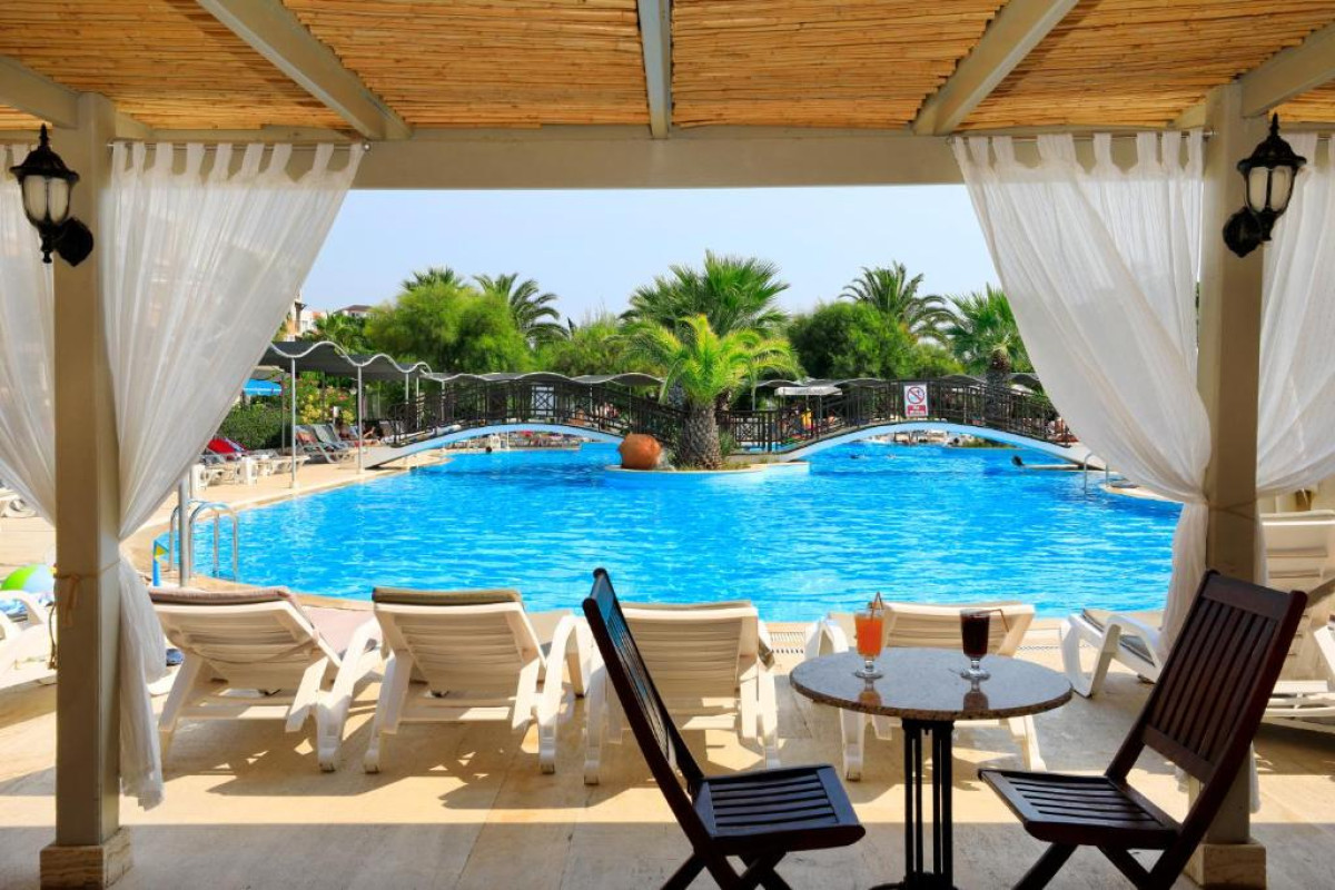 Club Yali Hotel & Resort