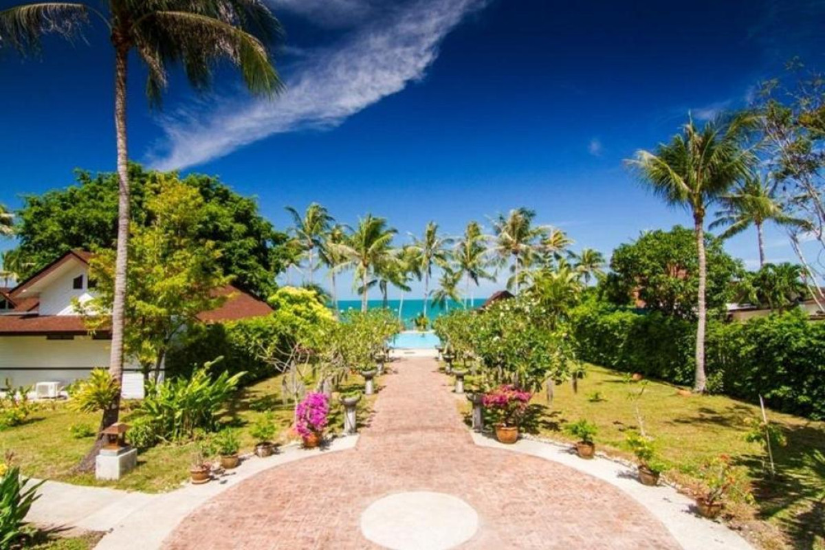 Coco Palm Beach Resort