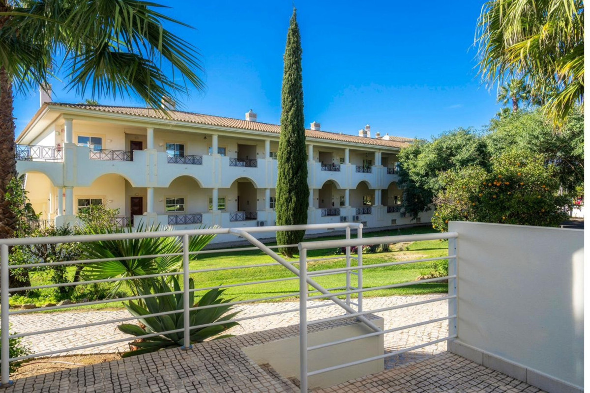 Colina Verde Resort