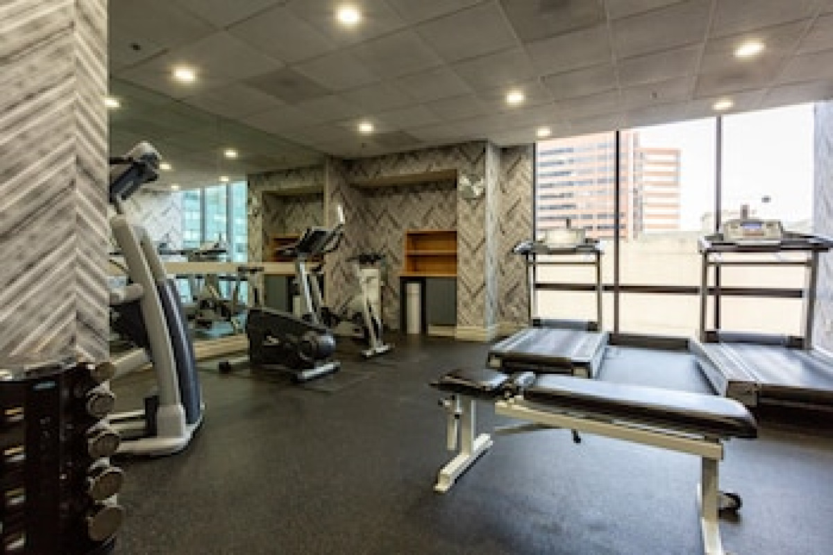COMFORT INN & SUITES BALTIMORE INNER HARBOR