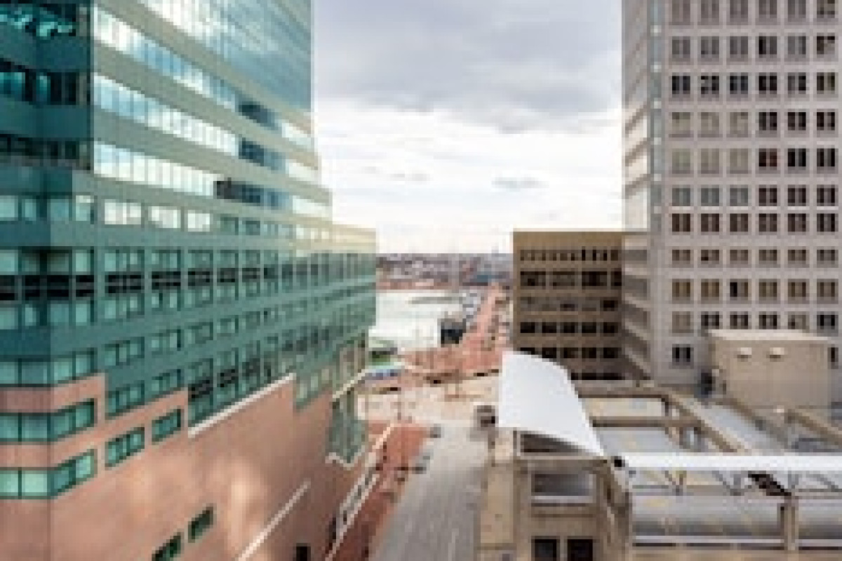 COMFORT INN & SUITES BALTIMORE INNER HARBOR