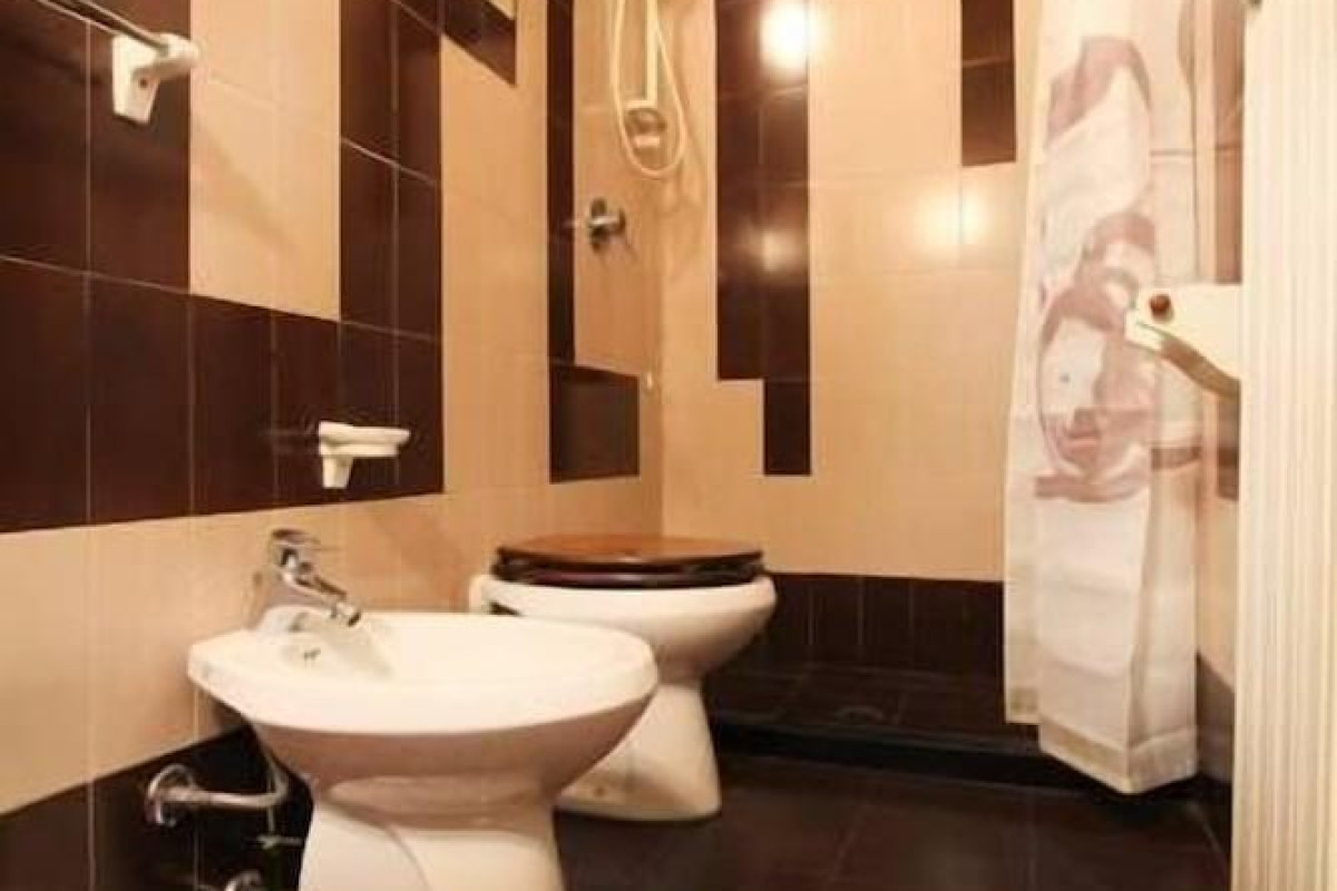 Comfortable Apartment Cavour Square
