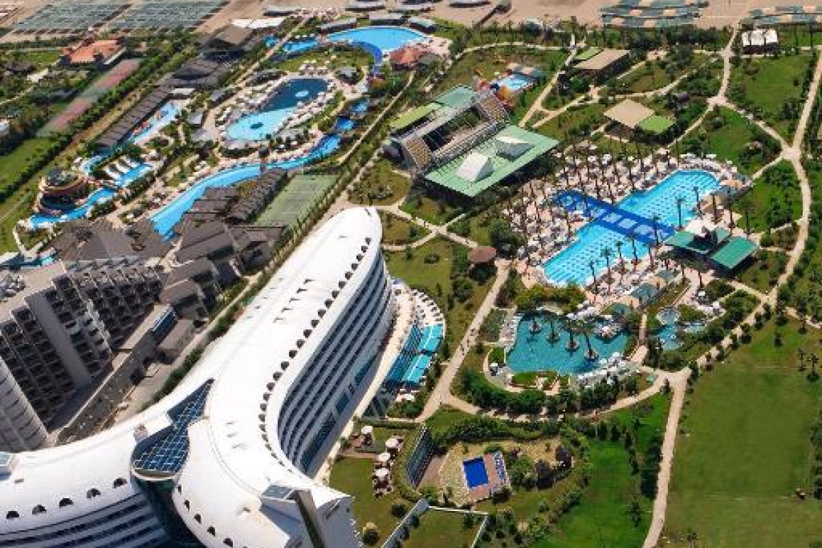CONCORDE DE LUXE RESORT