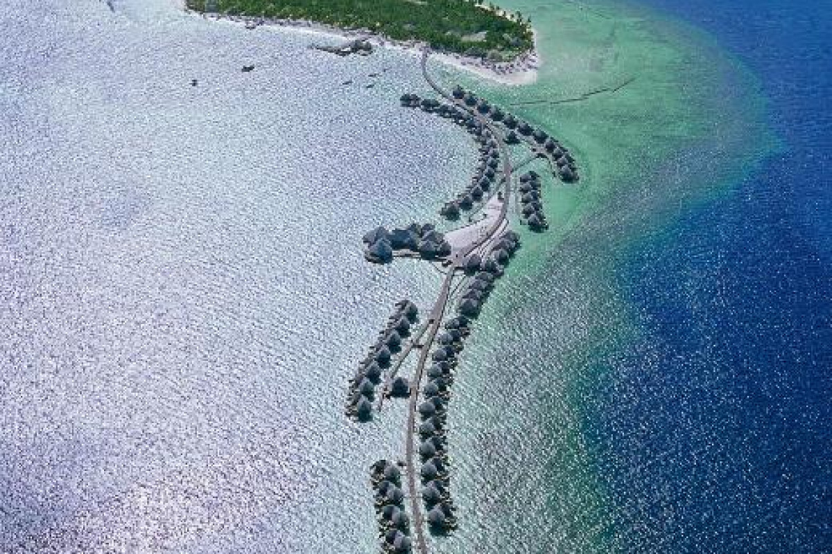 Constance Halaveli Resort