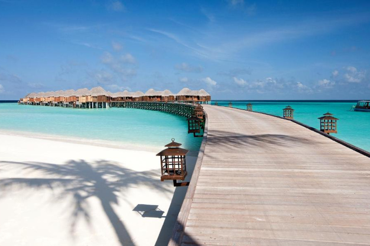 Constance Halaveli Resort