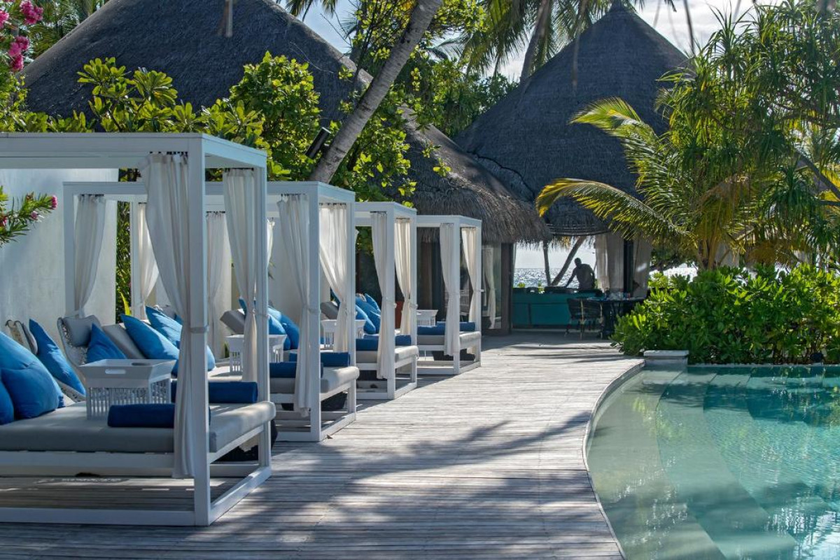 Constance Halaveli Resort