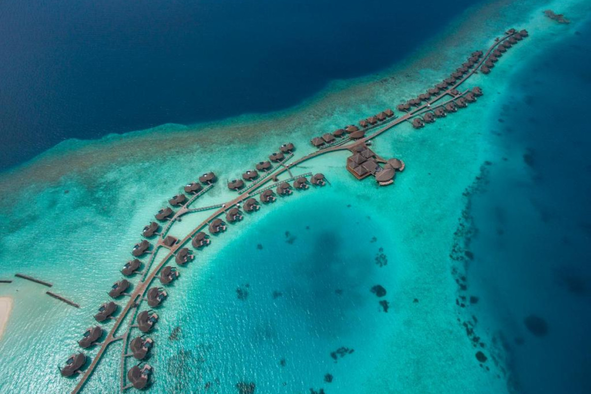Constance Halaveli Resort