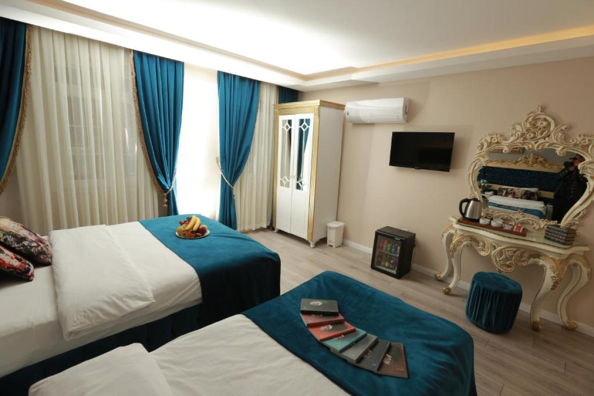 CONSTANTINOPOLIS HOTEL