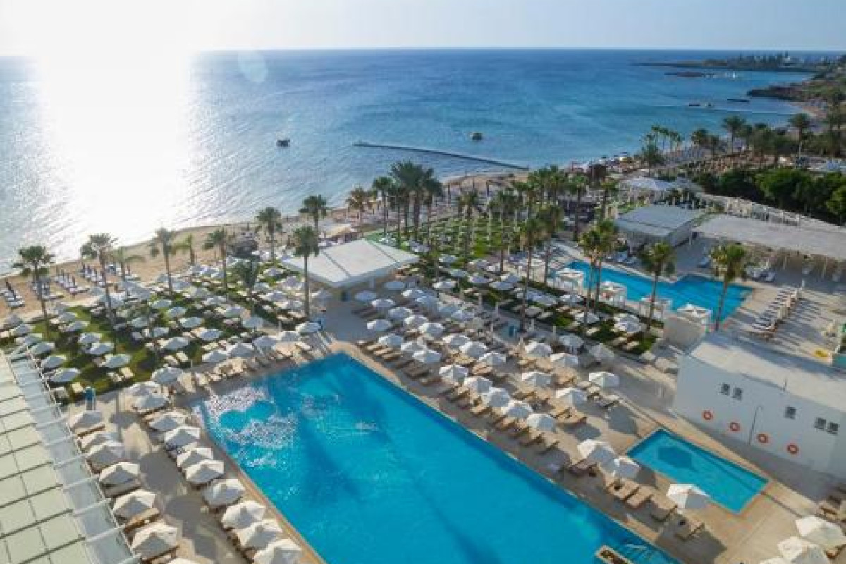 Hotel Constantinos The Great Beach