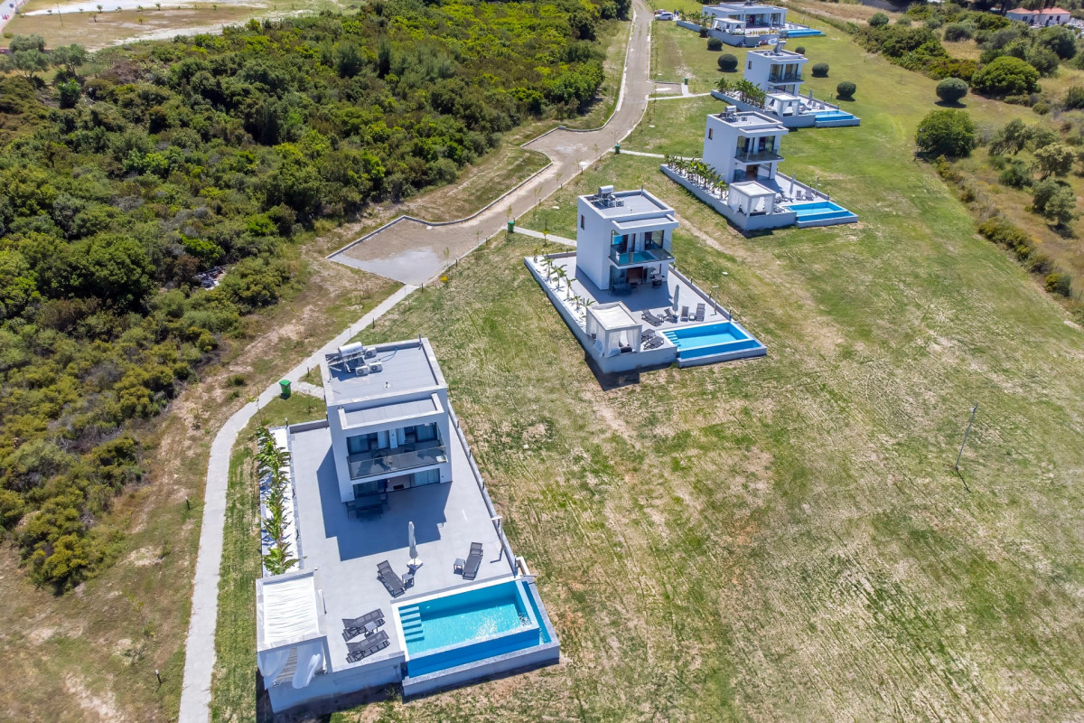 Continent Villas