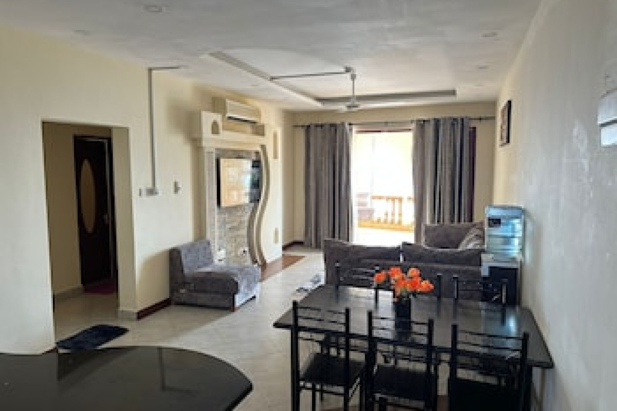 COOL BREEZE BEACHFRONT APARTMENTS