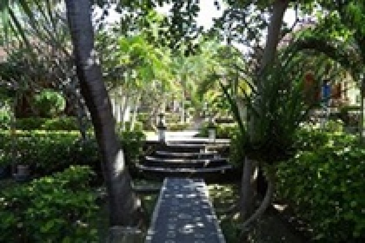 Coral Bay Bungalow