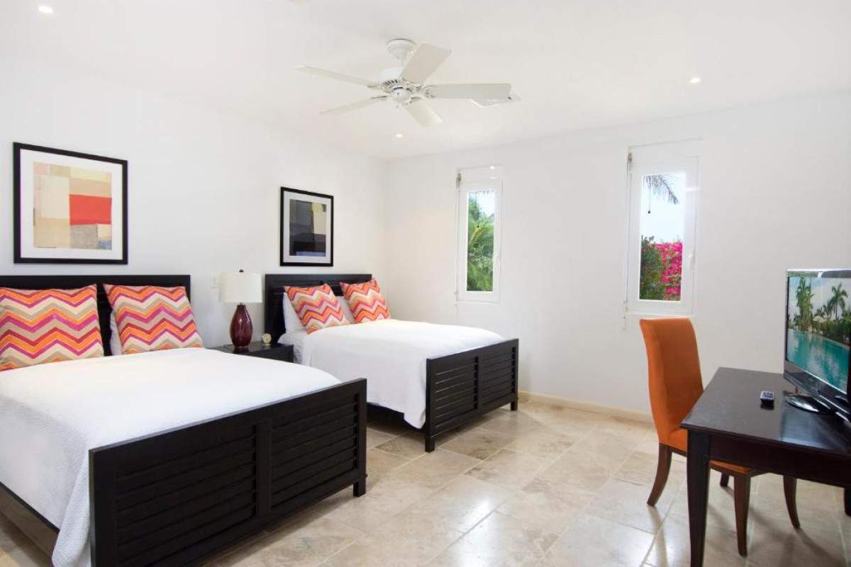 Coral Beach Club Villas & Marina