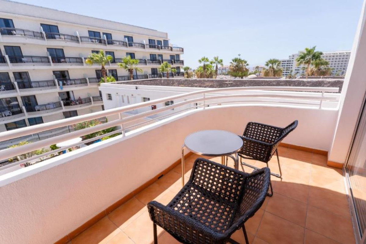 CORAL CALIFORNIA -ONLY ADULTS-