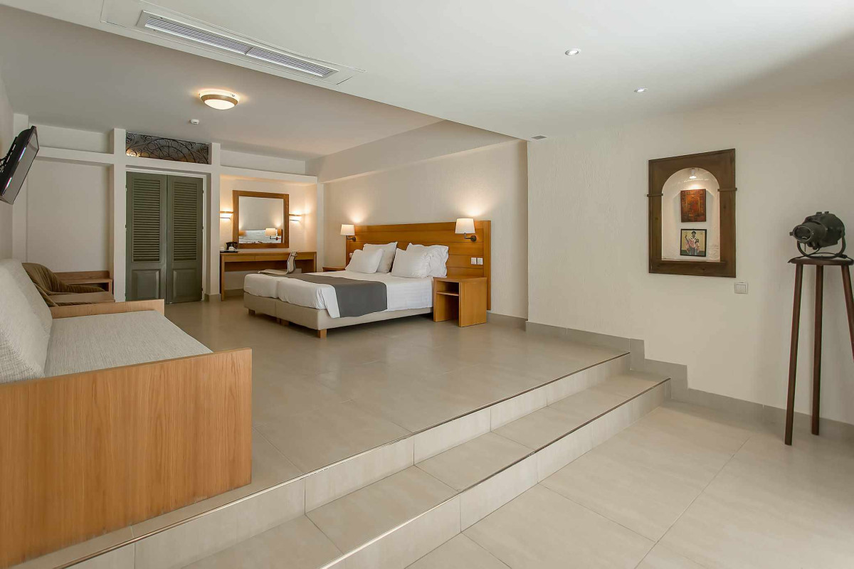Corfu Holiday Palace Hotel