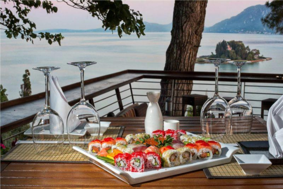CORFU HOLIDAY PALACE - KANONI BEACH