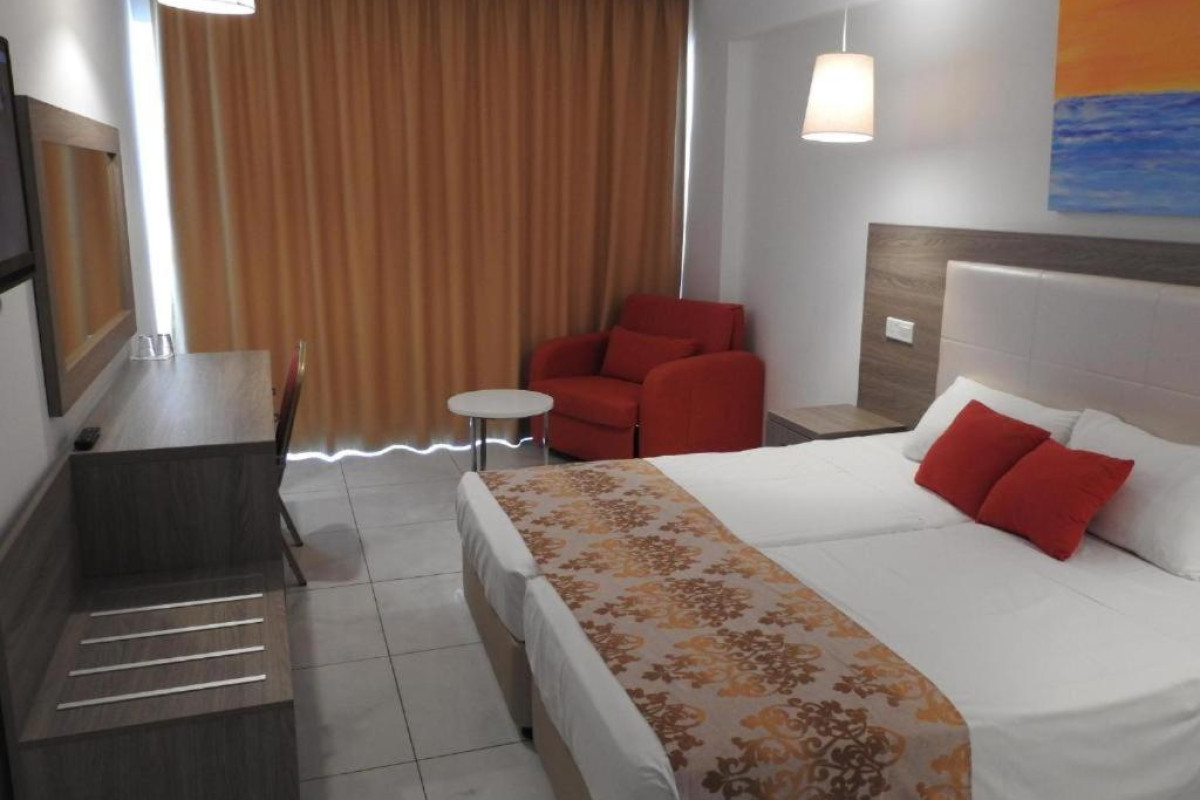 Corfu Hotel