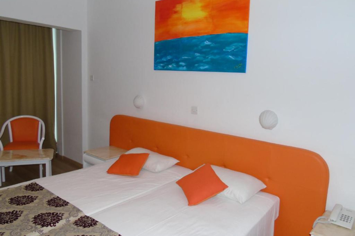 Corfu Hotel