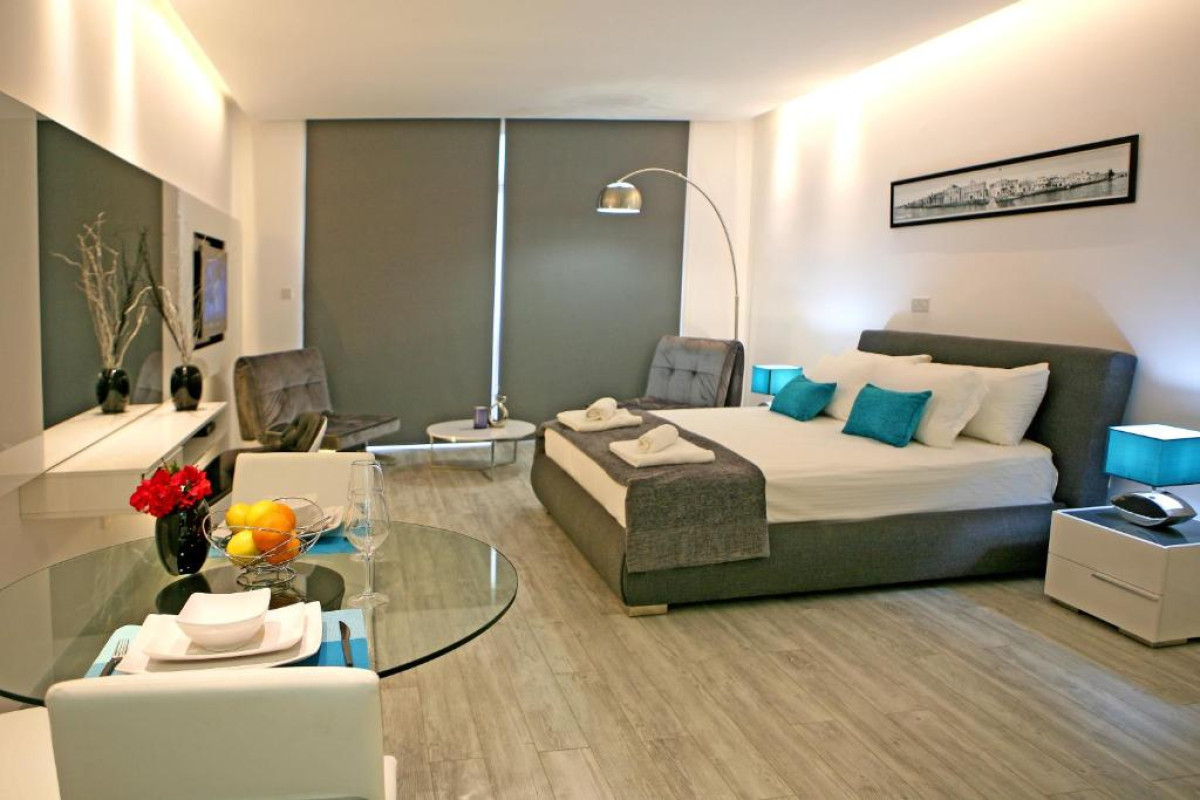 Corina Suites and Apartments