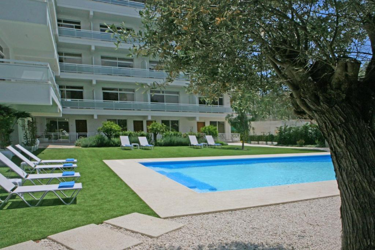 Corina Suites and Apartments