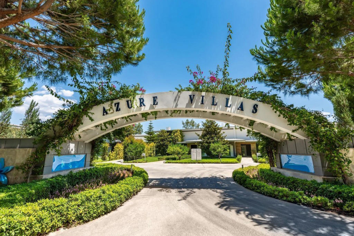 CORNELIA AZURE VILLAS