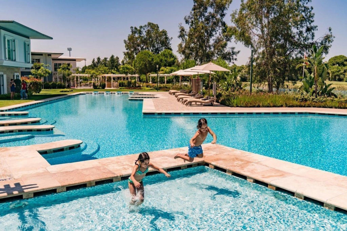CORNELIA AZURE VILLAS