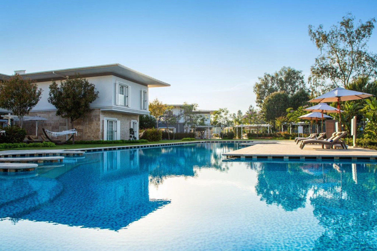 CORNELIA AZURE VILLAS