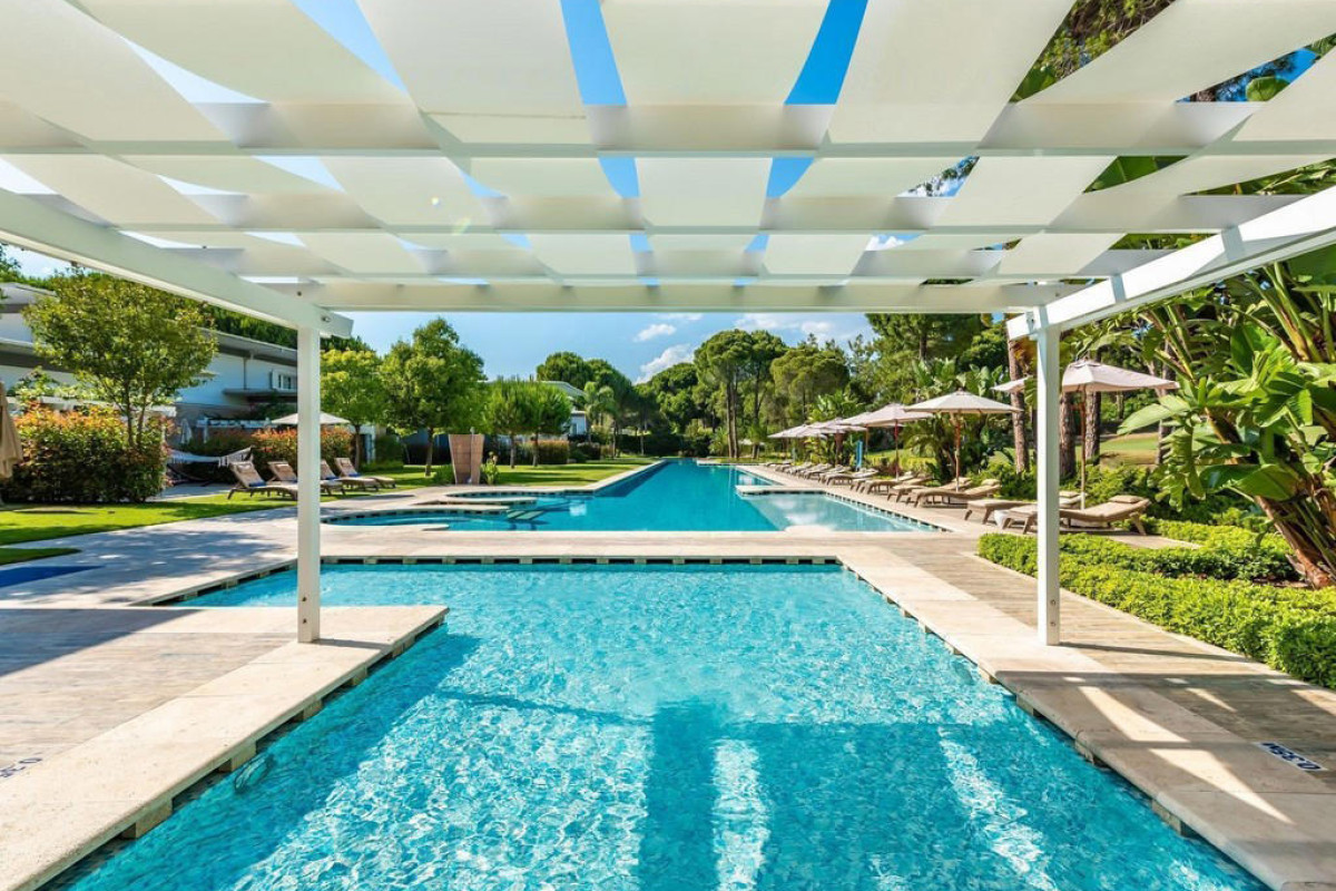 CORNELIA AZURE VILLAS