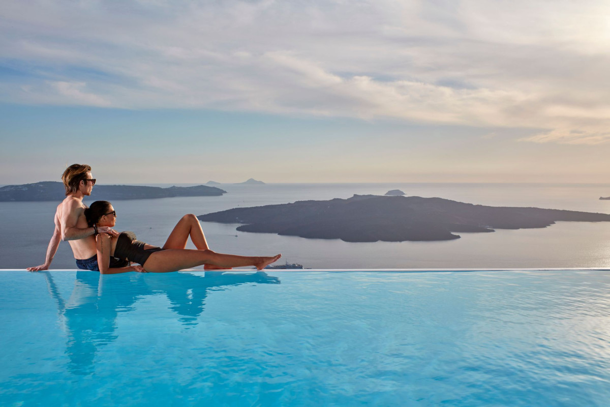 Cosmopolitan Suites Santorini