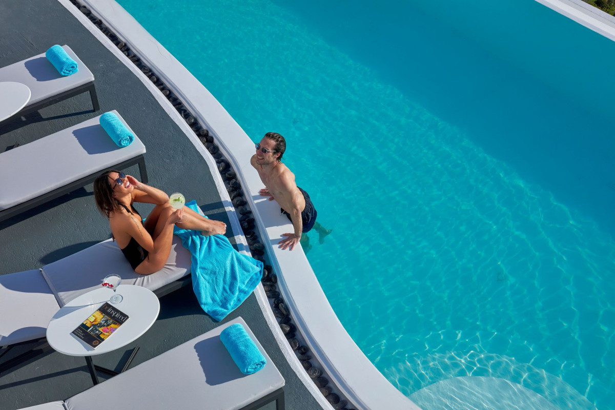 Cosmopolitan Suites Santorini