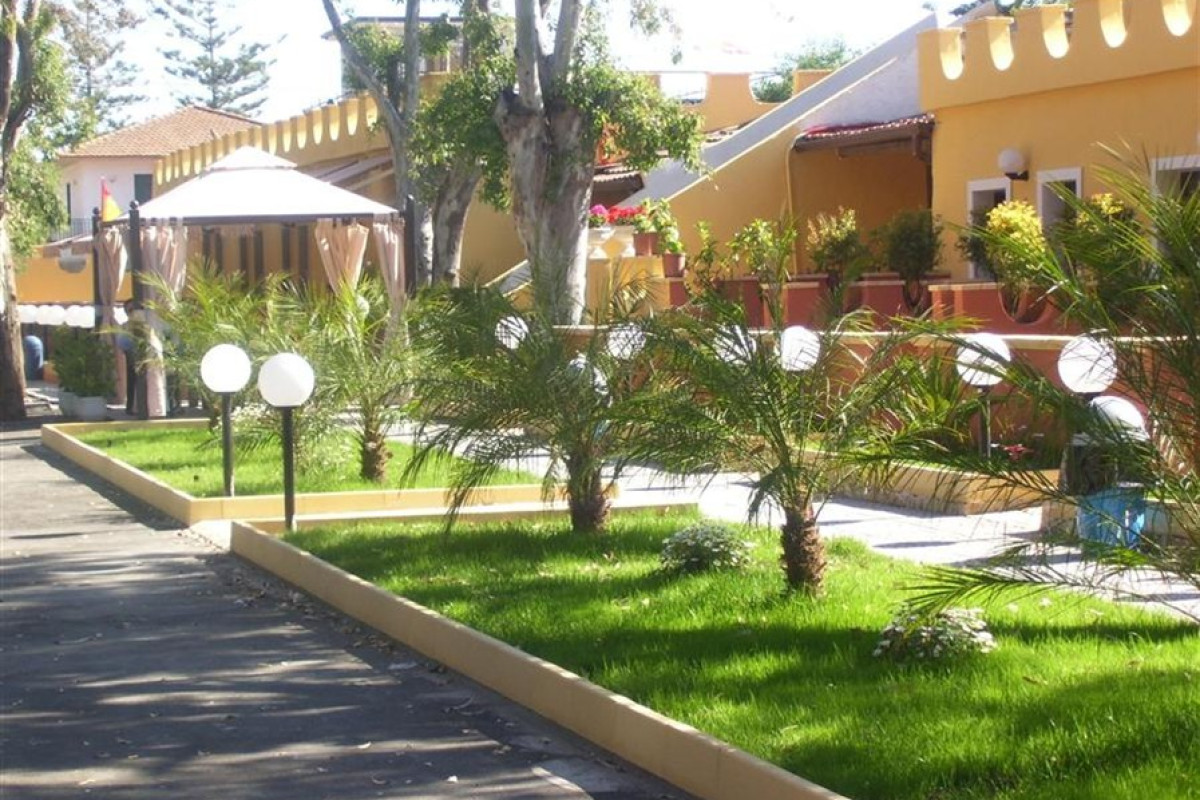Costa Del Sole