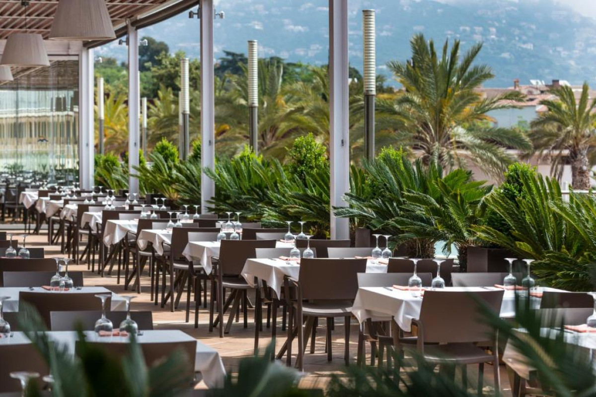 Costa Encantada