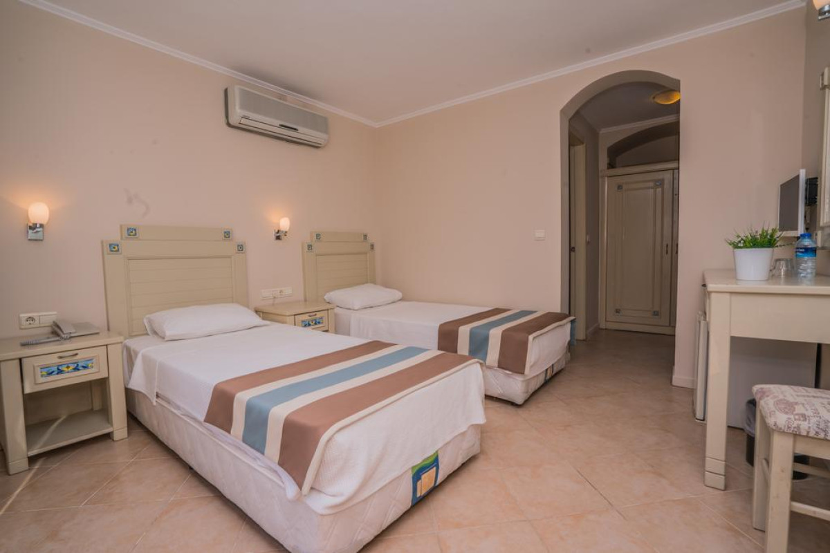 COSTA SARIYAZ HOTEL