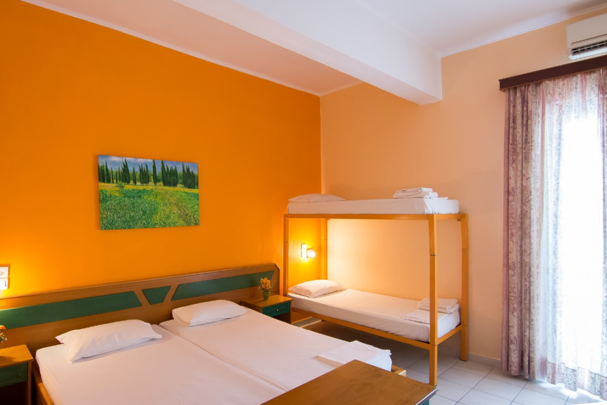 Costas Beach Hotel