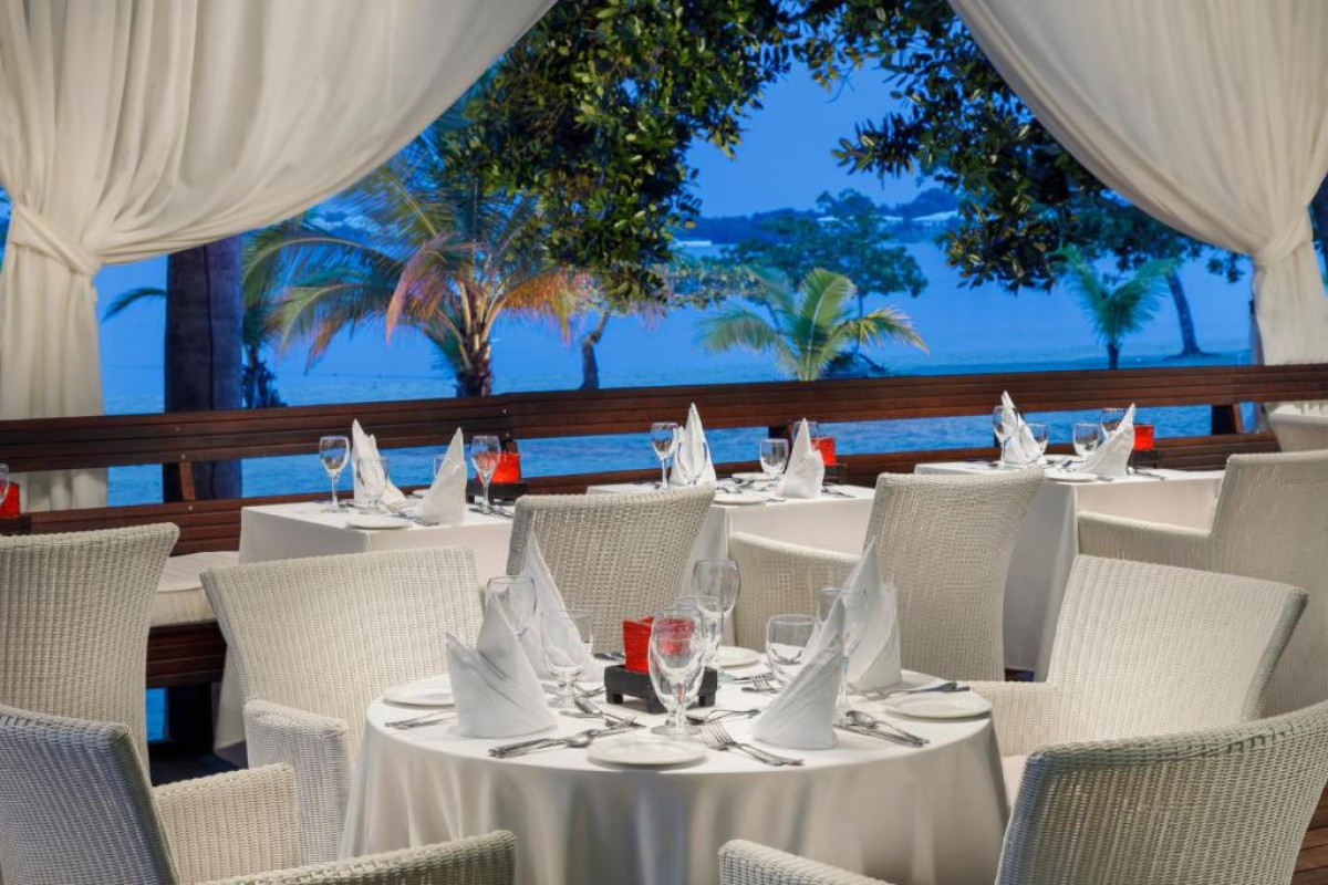 Hotel Couples Negril - Adults Only