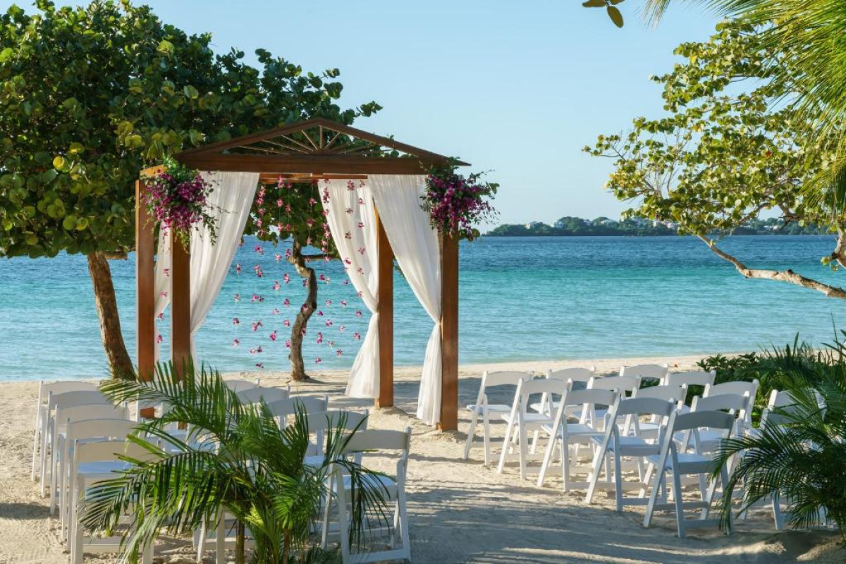 Hotel Couples Negril - Adults Only