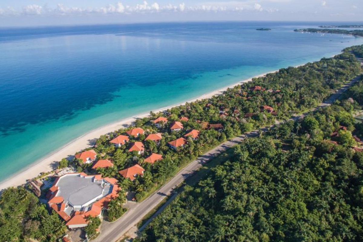 Hotel Couples Swept Away - Adults Only
