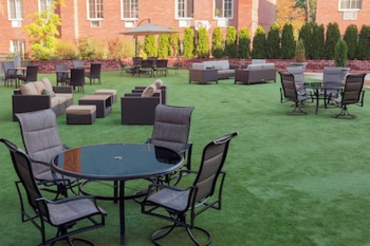 COURTYARD BY MARRIOTT NEW YORK QUEENS/FRESH MEADOWS