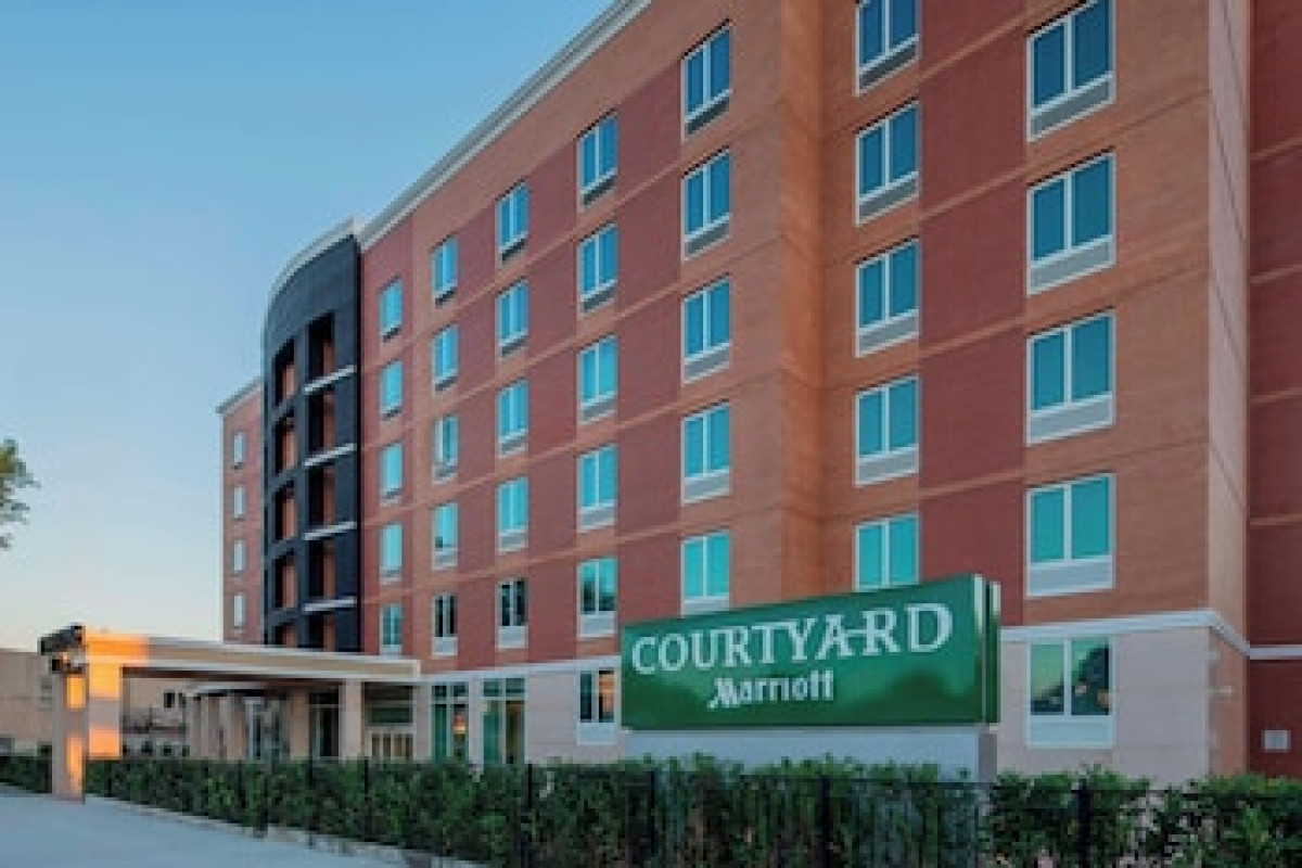 COURTYARD BY MARRIOTT NEW YORK QUEENS/FRESH MEADOWS