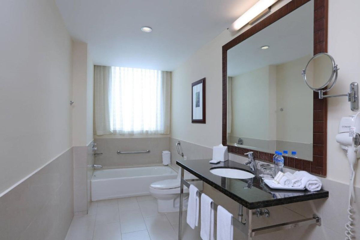 Courtyard by Marriott Panama Multiplaza Mall